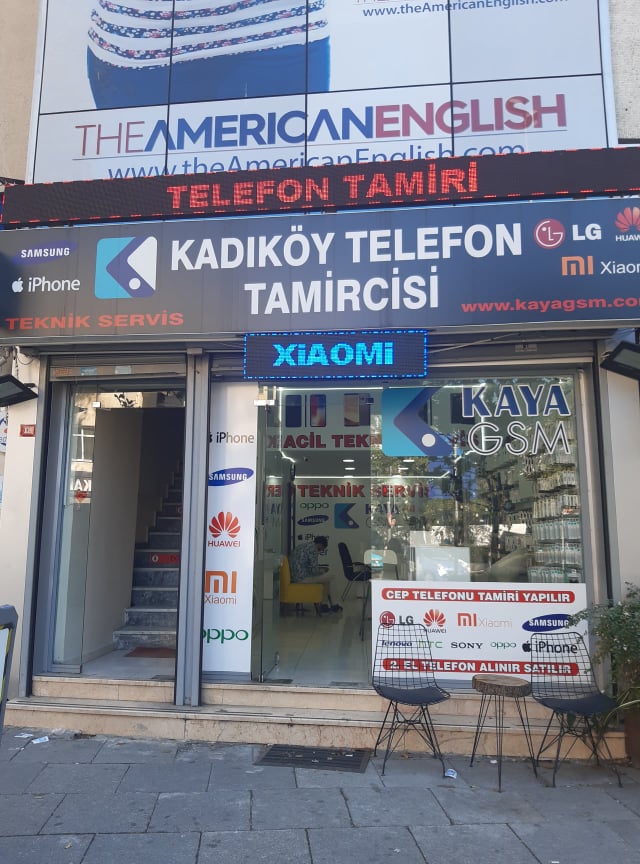 A photo of a phone shop, offering Turkcell and other phone service providers in Turkey.